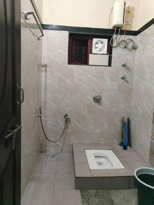 Sharvari Home Stay أودوبي المظهر الخارجي الصورة