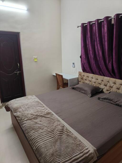 Sharvari Home Stay أودوبي المظهر الخارجي الصورة
