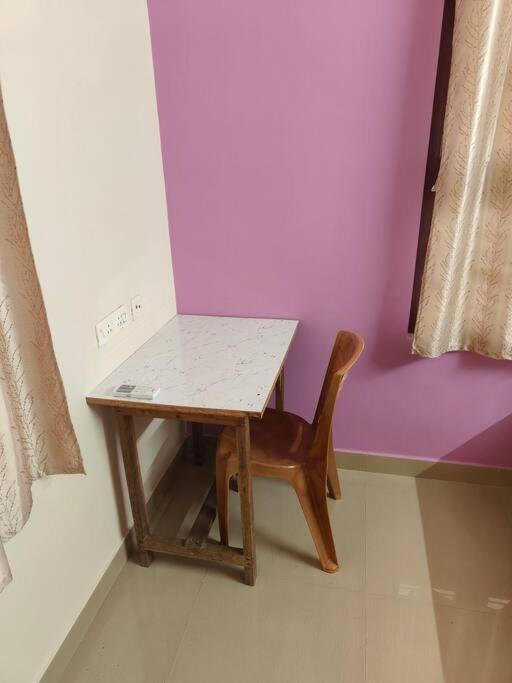Sharvari Home Stay أودوبي المظهر الخارجي الصورة