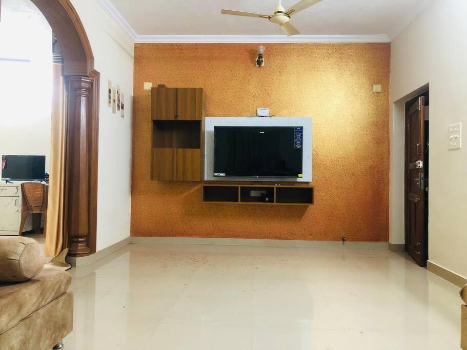 Sharvari Home Stay أودوبي المظهر الخارجي الصورة