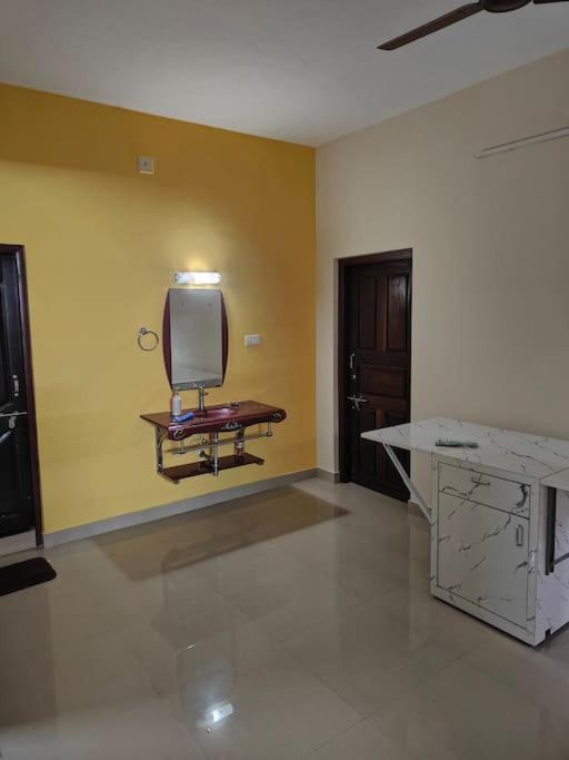 Sharvari Home Stay أودوبي المظهر الخارجي الصورة
